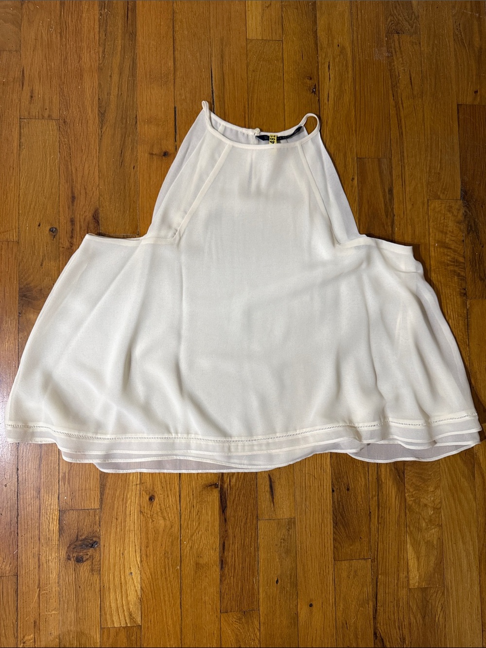Zara Women’s White Tiered Top